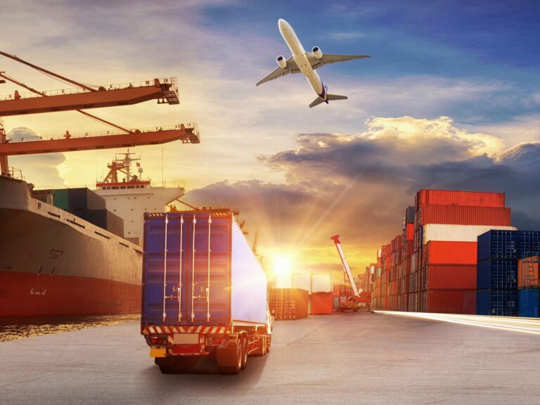 Nearshoring desata euforia por el crédito para construir fábricas en México